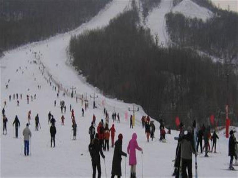 大连铭湖滑雪场