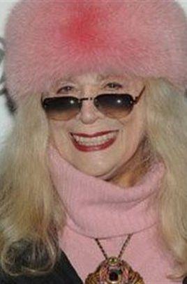 西尔维娅·迈尔斯