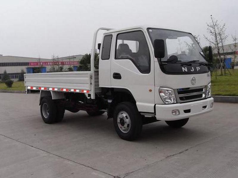 轻型载货车