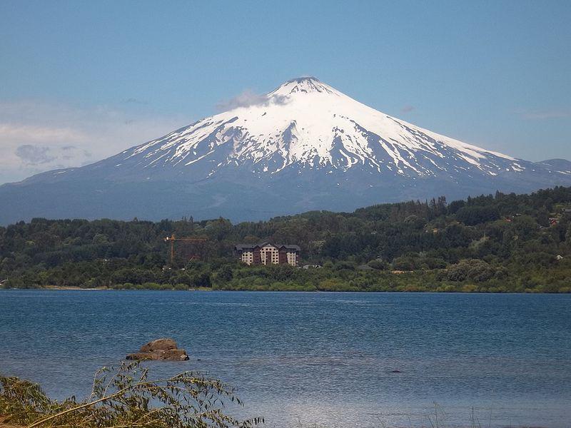 维利亚里卡火山