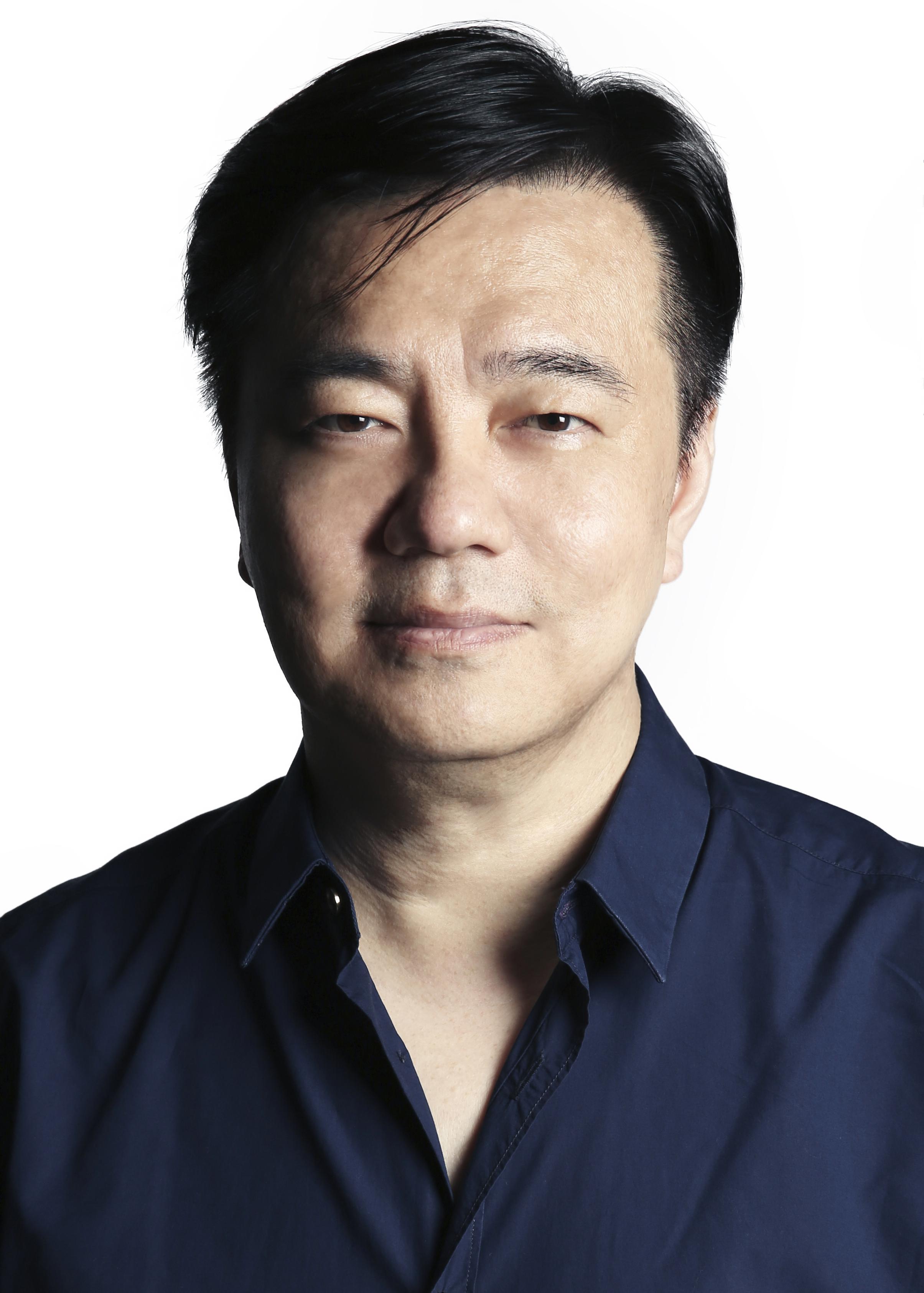 李少伟