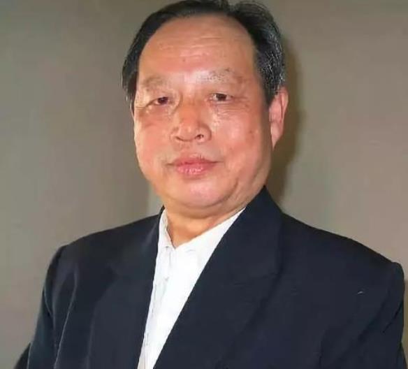 李乾构