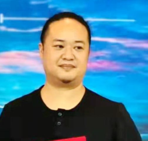 黄秋源