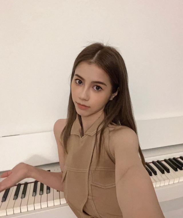 邓月平