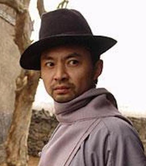 史奕