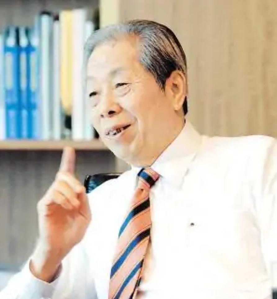 施子清