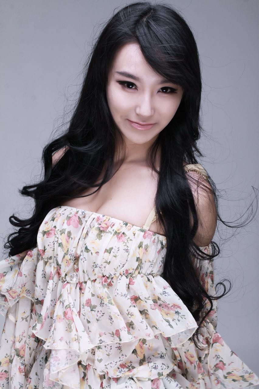 梁爽
