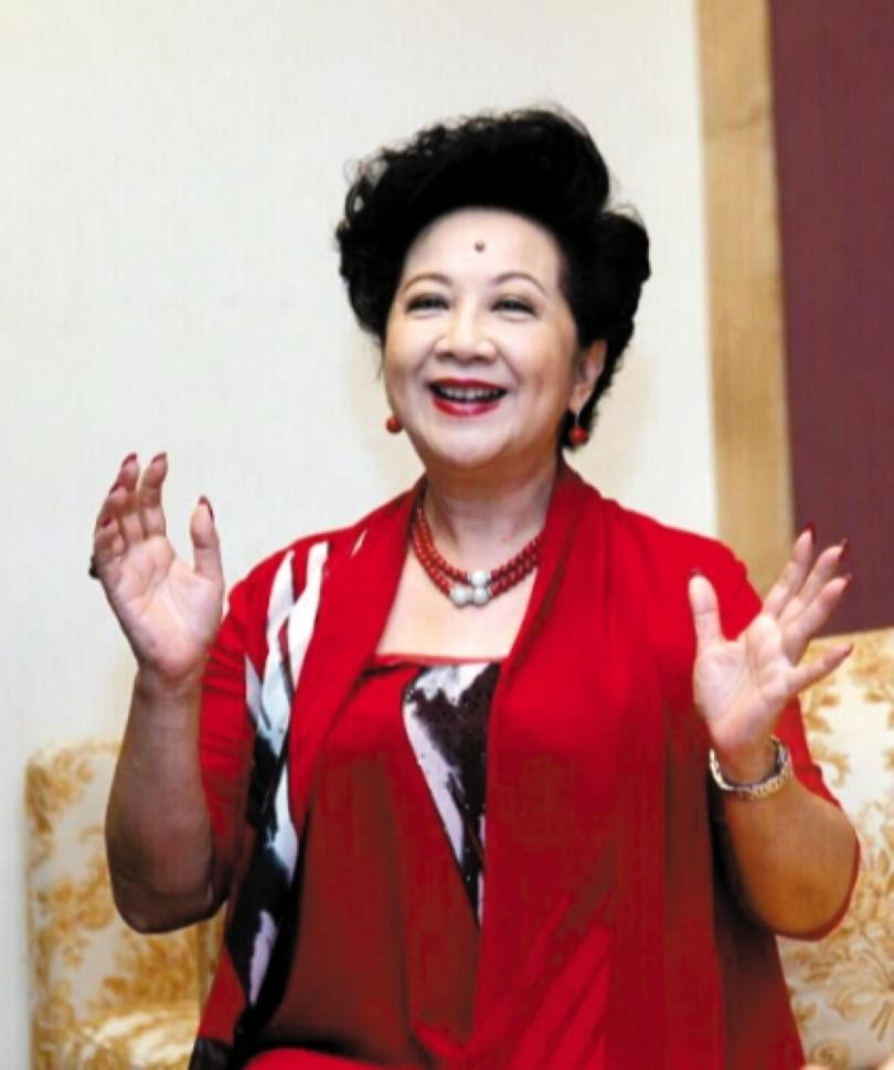 薛家燕
