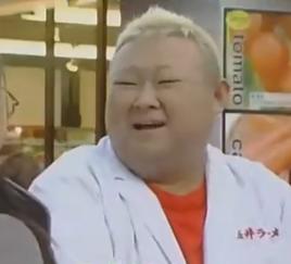 胁知弘
